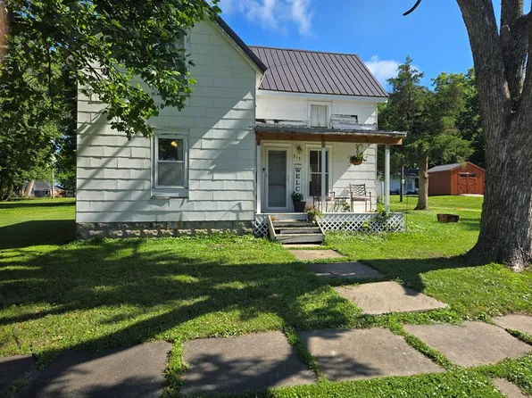 315 W Bates St, La Plata, MO 63549