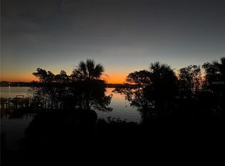 24 Mangrove Point, Saint Petersburg, FL 33705