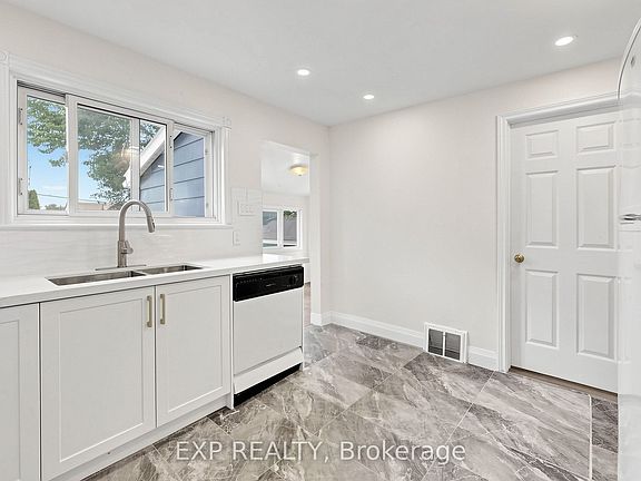 4th image of 335 Perry St