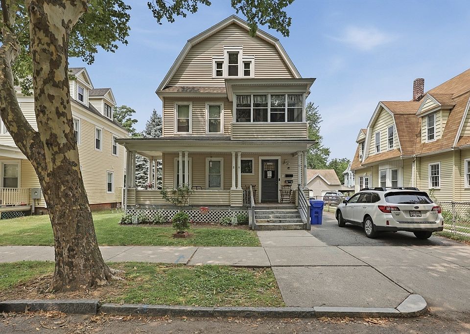 1st image of 32 Kenwood Park