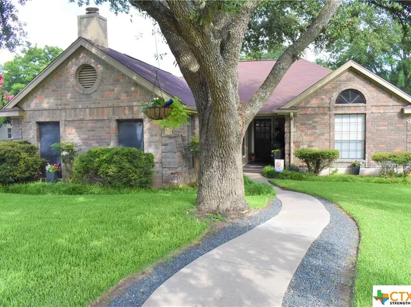 812 Valley Meadow Dr, Pflugerville, TX 78660