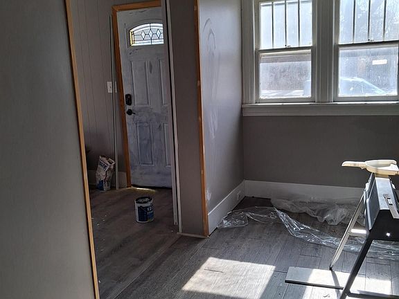 3rd image of 1110 High St