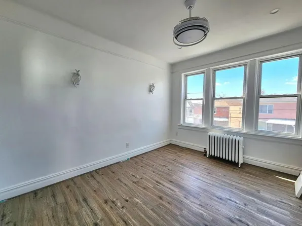 24 Cator Avenue image 8 of 9