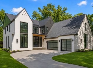 315 Redbud Dr, Naperville, IL 60540