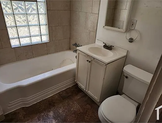 3 bed, 1200 sqft, $1,595 — Photo 4