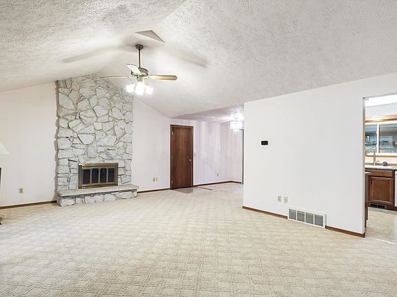 4th image of 10624 N Humboldt Dr