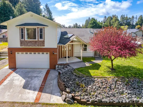 2072 Redwood St, Eureka, CA 95503