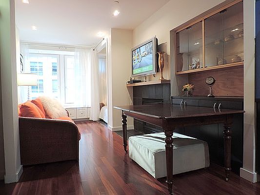 1st image of 111 W 28th St #3