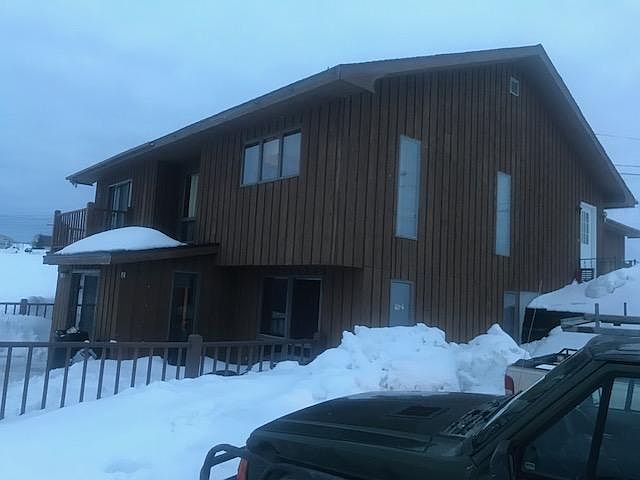 2nd image of 290 Skyway St #2