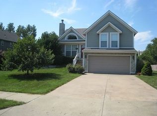 8013 W 149th St, Overland Park, KS 66223