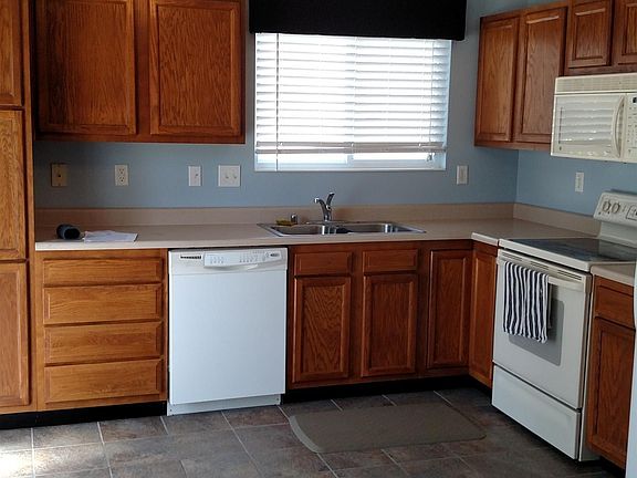 5th image of 566 Tupelo Dr