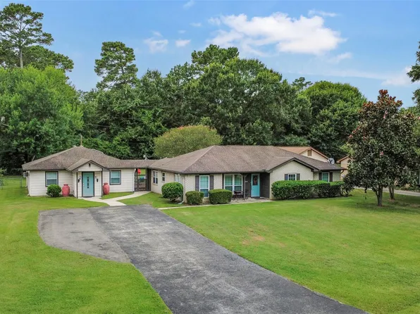32047 S Wiggins St, Magnolia, TX 77355