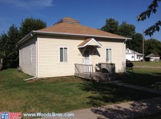 819 12th St, Aurora, NE 68818