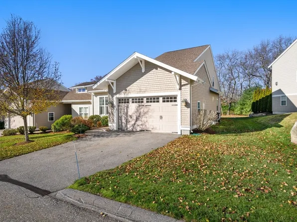 96 Walden Way #52, Milford, MA 01757