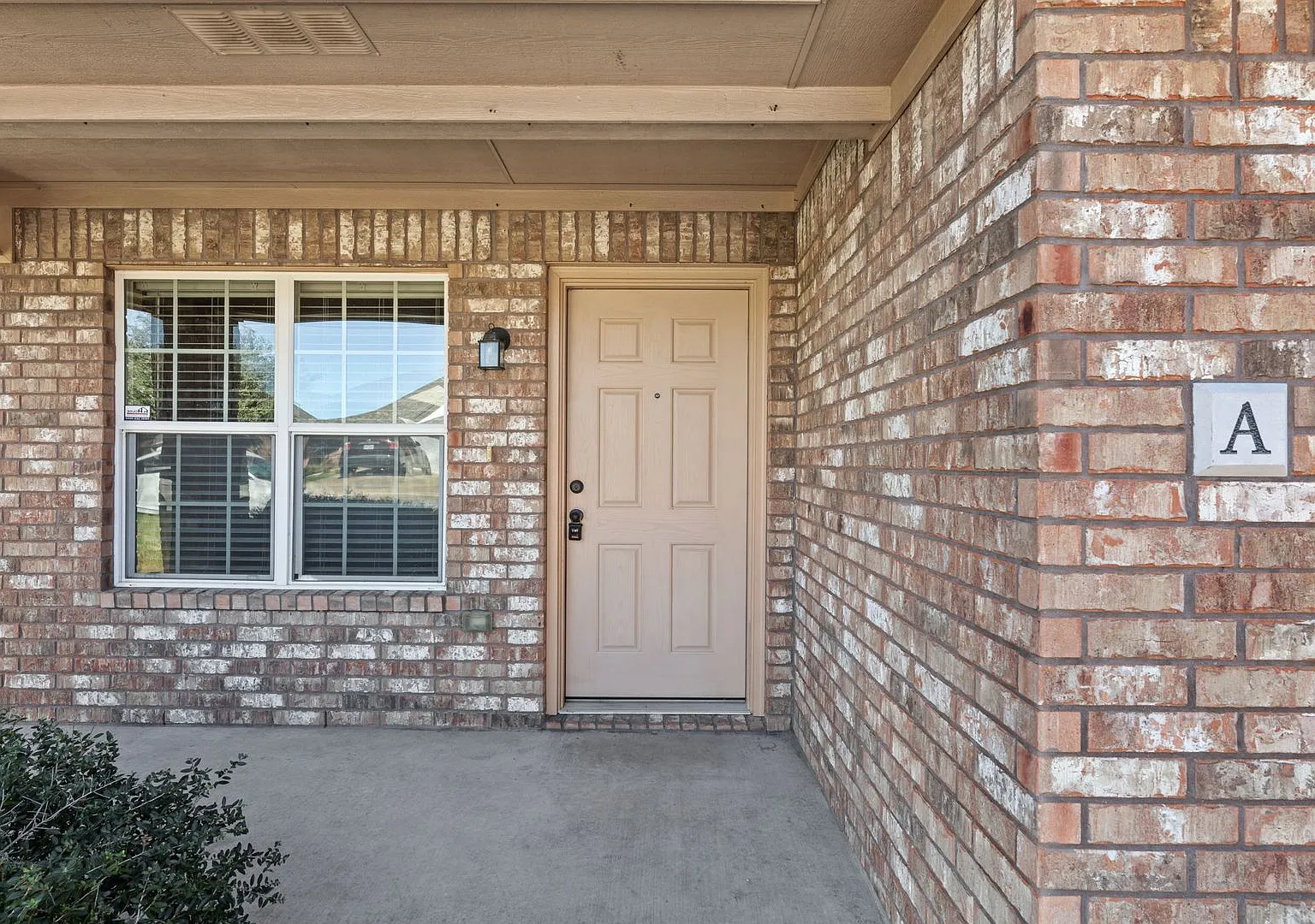 Pm1-Temp609 W Karey Dr — Photo 2
