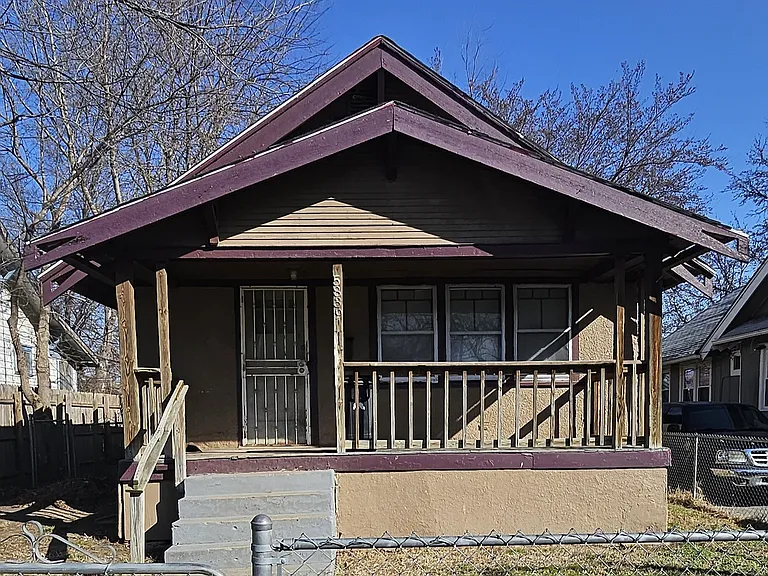 5839 Wabash Ave — Photo 1