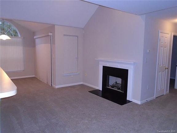 2nd image of 2562 Carya Pond Ln