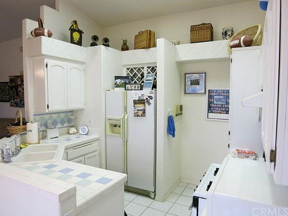 2nd image of 1963 E Oatman Pl