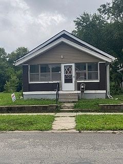 1st image of 1119 N Belmont Ave