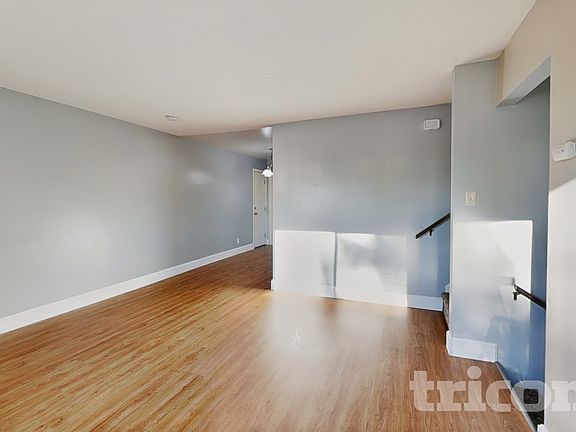 3rd image of 673 James Ln
