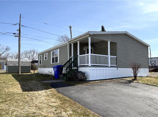 18 Alice Ln, Brockport, NY 14420