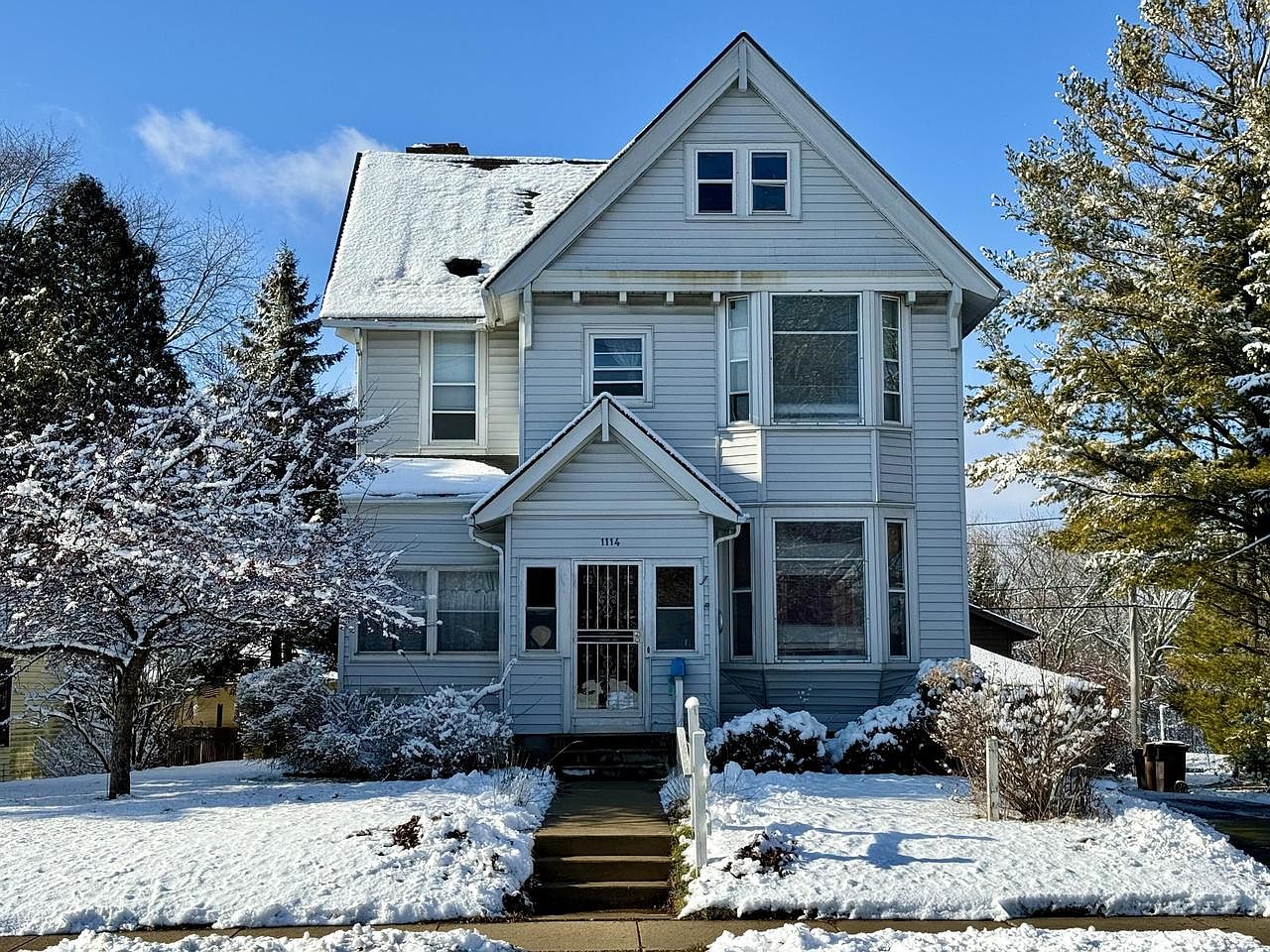 1114 North Chicago AVENUE, South Milwaukee, WI 53172 MLS 1864018