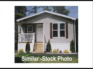 19 Forestdale Dr, Halifax, MA 02338