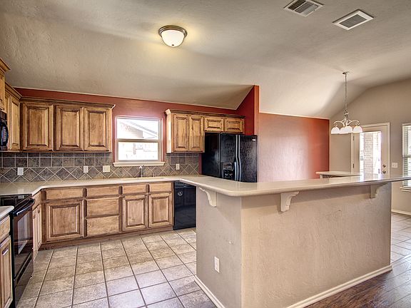 4th image of 18520 Agua Dr