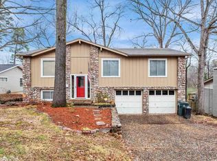 16 Cobble Hill Rd, Little Rock, AR 72211