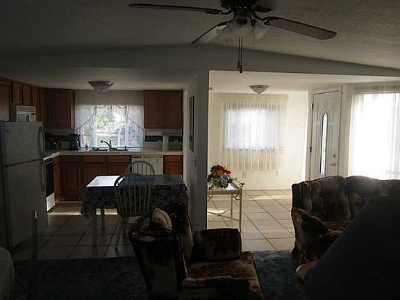 2nd image of 510 51st Avenue Plz W