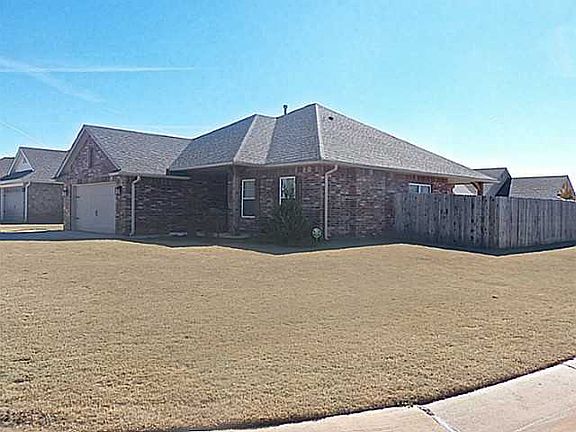 2nd image of 2228 Crooked Oak Dr