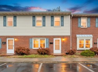 435 W Burwell St, Salem, VA 24153