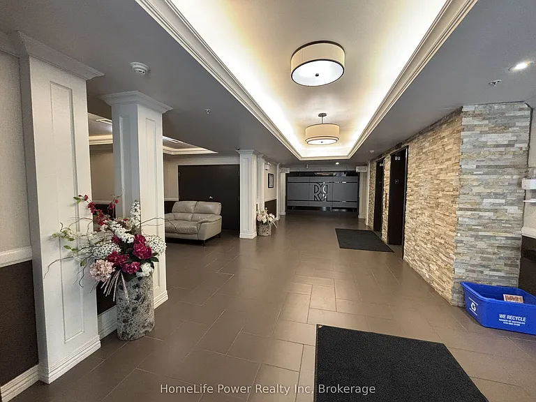 776 Laurelwood Dr #705 — Photo 2