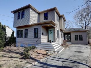 86 Mark Wood Dr, Barrington, RI 02806