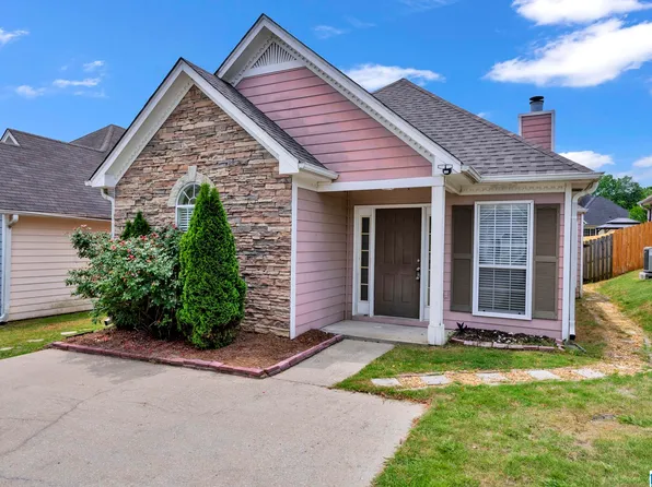 173 Flagstone Ln, Calera, AL 35040