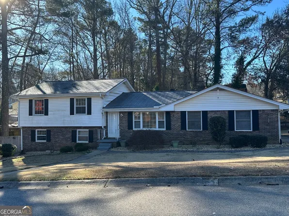 6892 Maddox Rd, Morrow, GA 30260