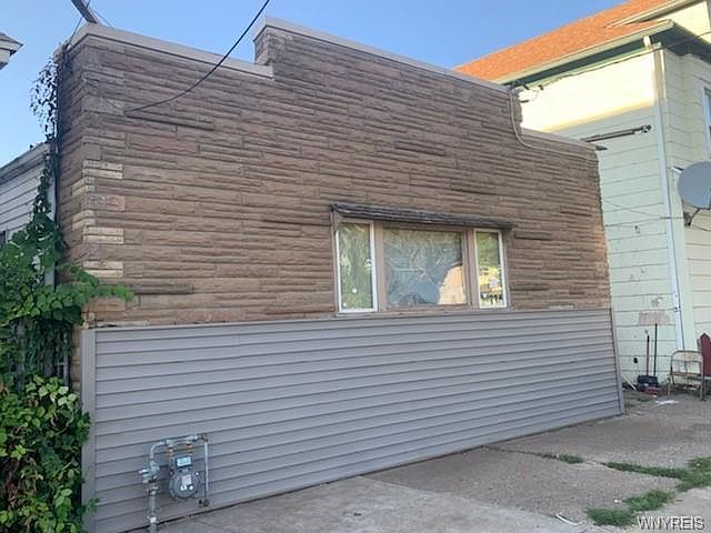 1st image of 234 Esser Ave