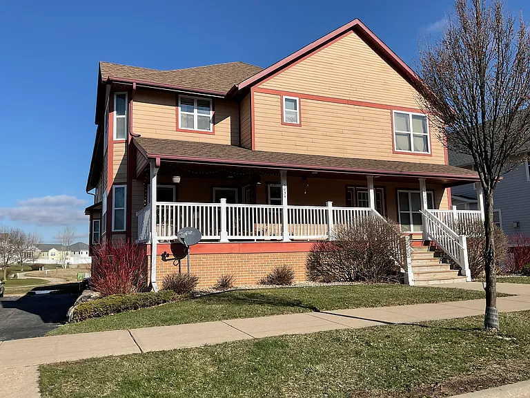 3032 Providence St — Photo 1
