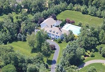 2nd image of 1054 Oenoke Ridge Rd