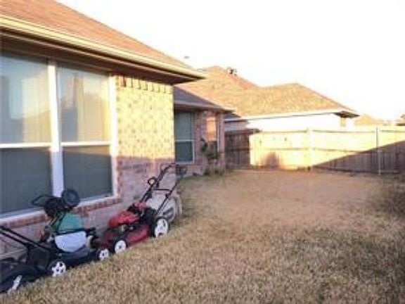 2nd image of 9032 Winding River Dr