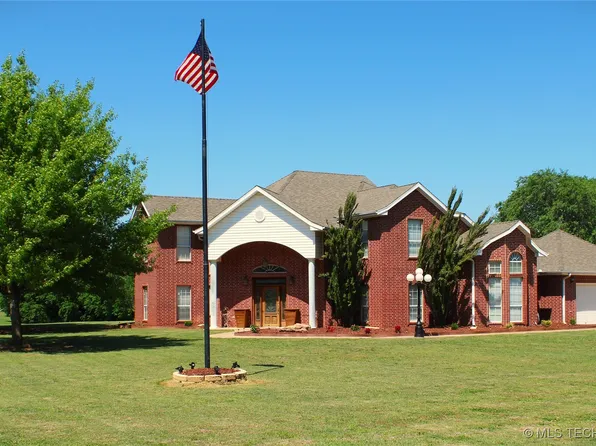 509 North Ave, Comanche, OK 73529