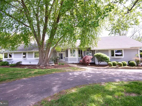 2210 Horns Point Rd, Cambridge, MD 21613