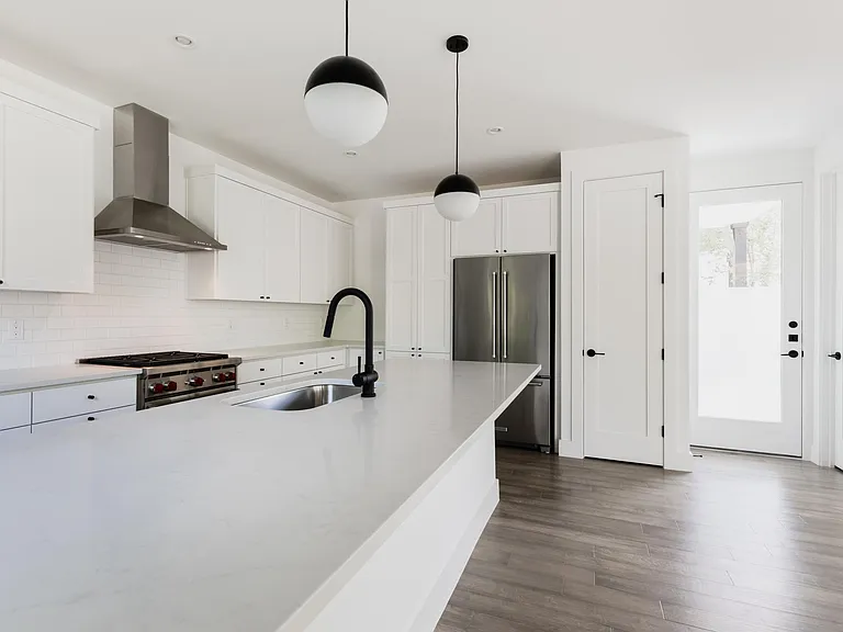 1615 S 2nd St #1 — Photo 4