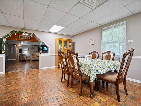 4th image of 12375 Venus Drive S