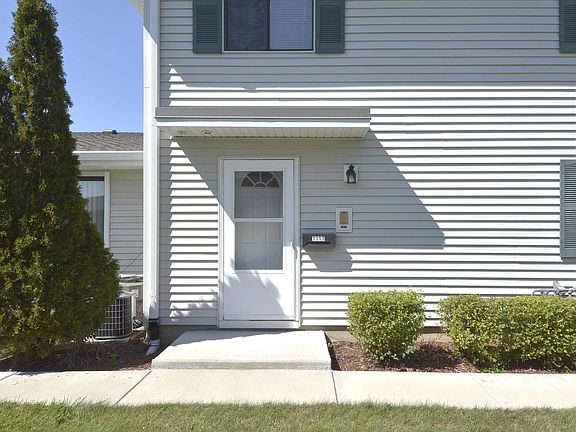 3rd image of 1117 Quanset Ct #1117