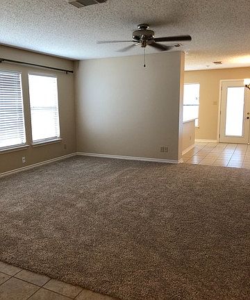 3rd image of 13555 Mason Crest Dr