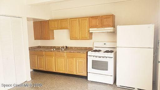 5th image of 833 E University Blvd Unit 22