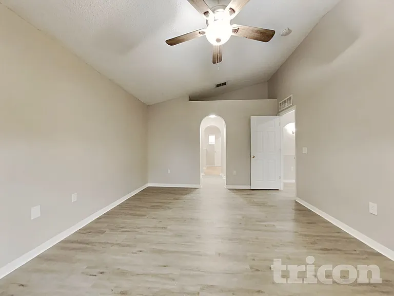 508 Cloudcroft Dr — Photo 7