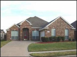 2824 Conrad Ln, Grand Prairie, TX 75052