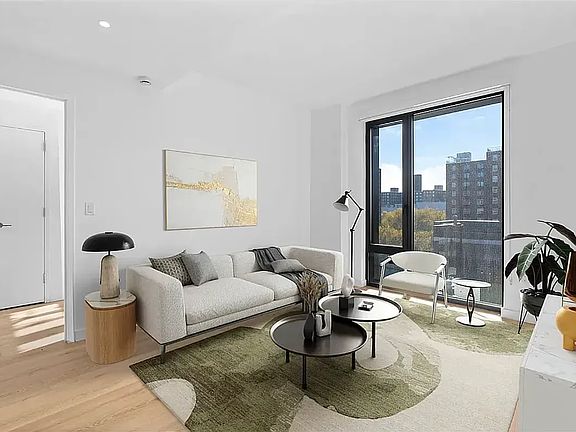 3rd image of 280 W 132nd St #Penthouse 9